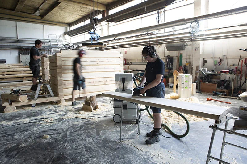 Building a traditional smoke sauna in Finland with Festool tools