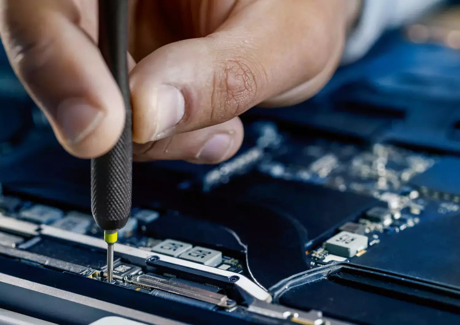 Buy Bosch Precision Screwdriver Bit 42pc Set 2607002835 from Power Tool Services - Image 4 | Best Price