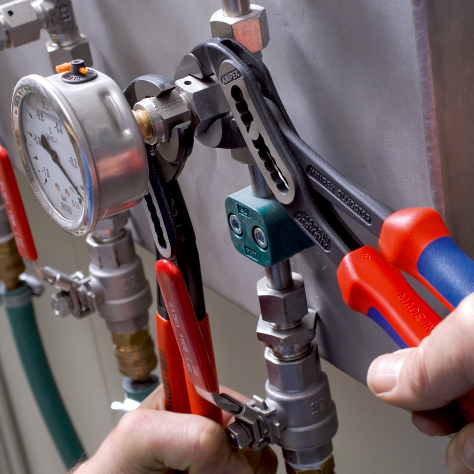 KNIPEX Alligator Water Pump Pliers 88 01 180 5 - Power Tool Services