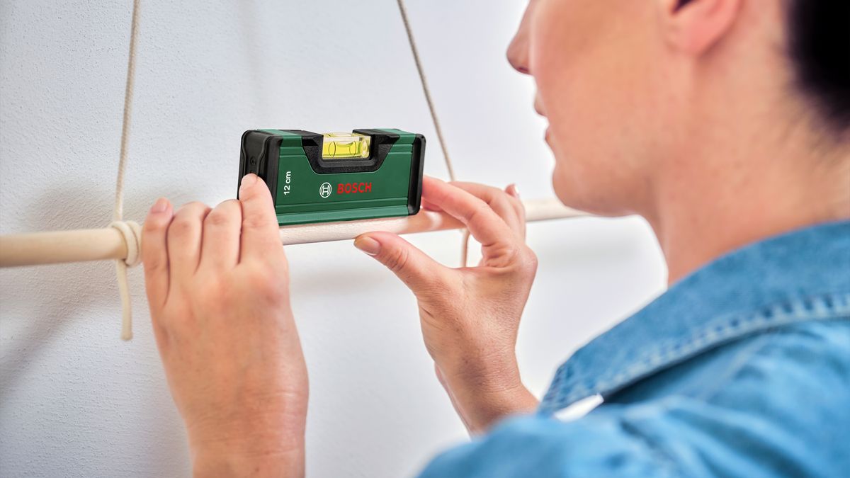 Buy Bosch DIY Spirit Level 12cm 1600A02H3H from Power Tool Services - Image 4 | Best Price
