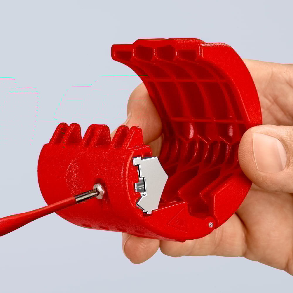 KNIPEX BiX Cutter for plastic pipes and sealing sleeves 90 22 10 BK 19 - Power Tool Services