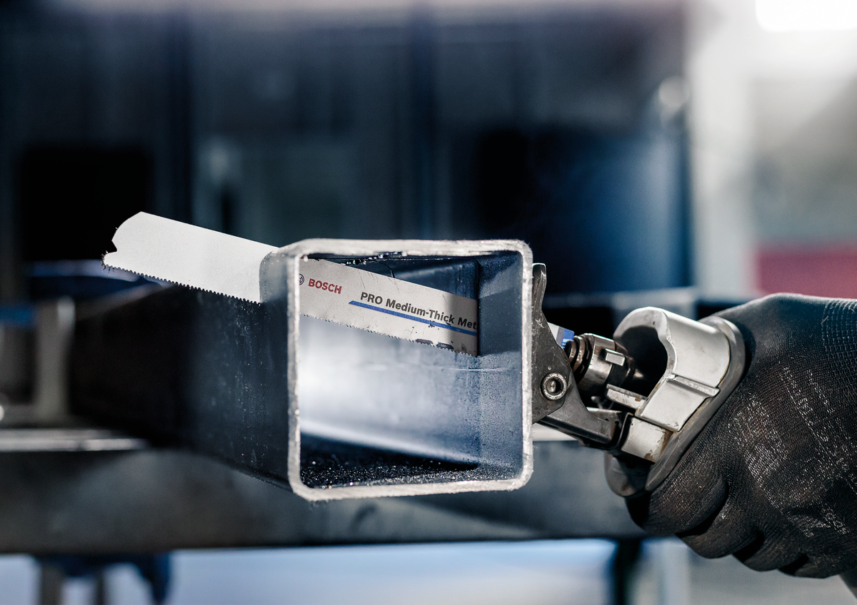 Bosch PRO Medium-Thick Metal precise S1137BEF Blade, 1.1 x 25 x 225 mm, 5 pcs 2608658994 10 - Power Tool Services