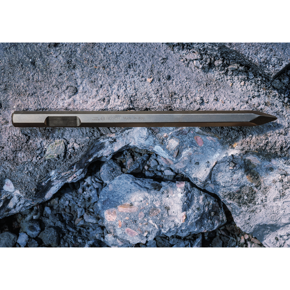 Bosch PRO HEX-4C Pointed Chisel 28 mm, 28 x 520 mm 2608690562 7 - Power Tool Services
