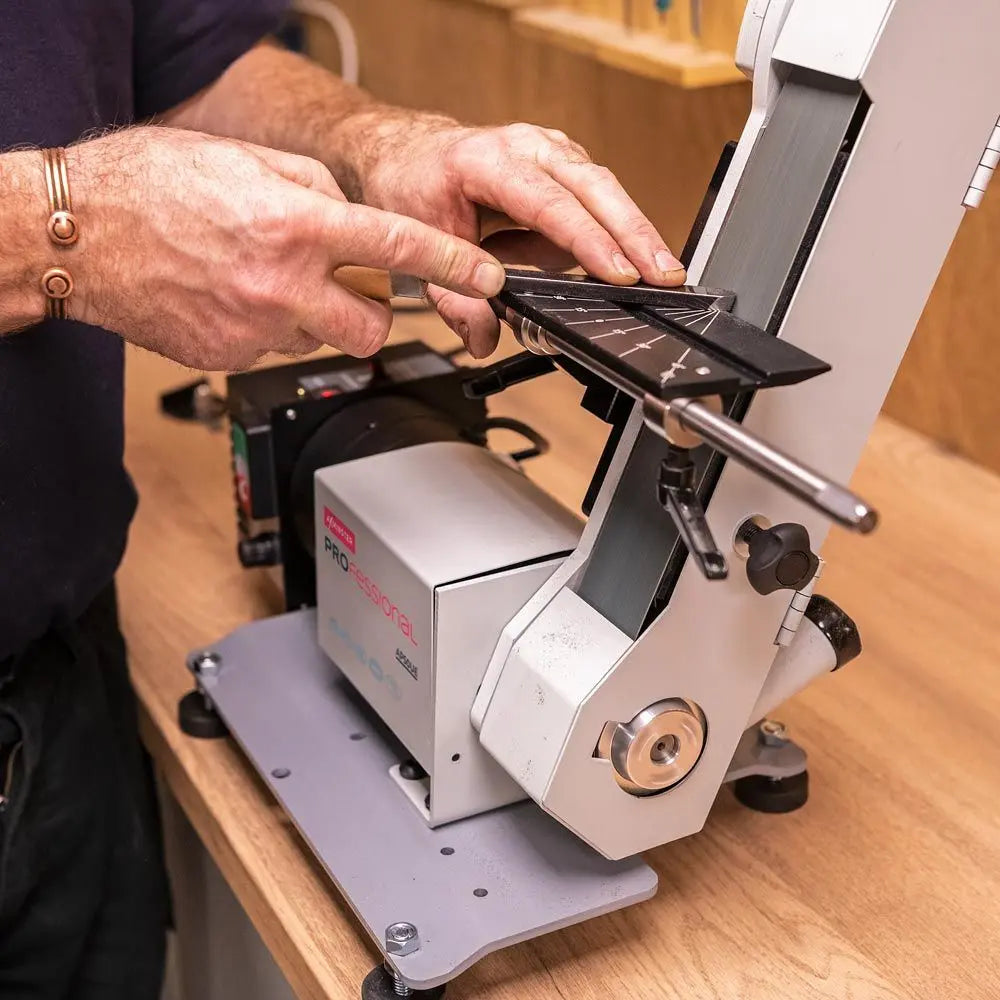 Axminster Professional Ultimate Edge V/Speed Sharpening System – 230V 5 - Power Tool Services