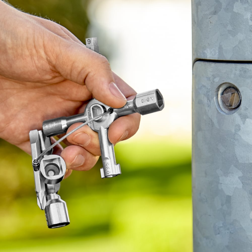 KNIPEX TwinKey Control Cabinet Key For all standard cabinets and shut-off systems 00 11 01 15 - Power Tool Services