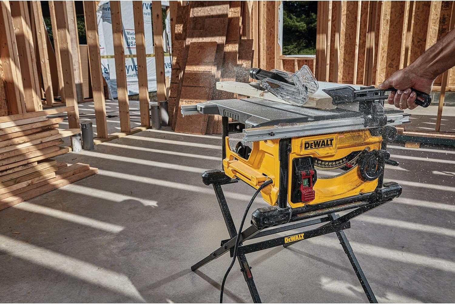 Dewalt Compact Table Saw 210mm DWE7485RS-QS 9 - Power Tool Services