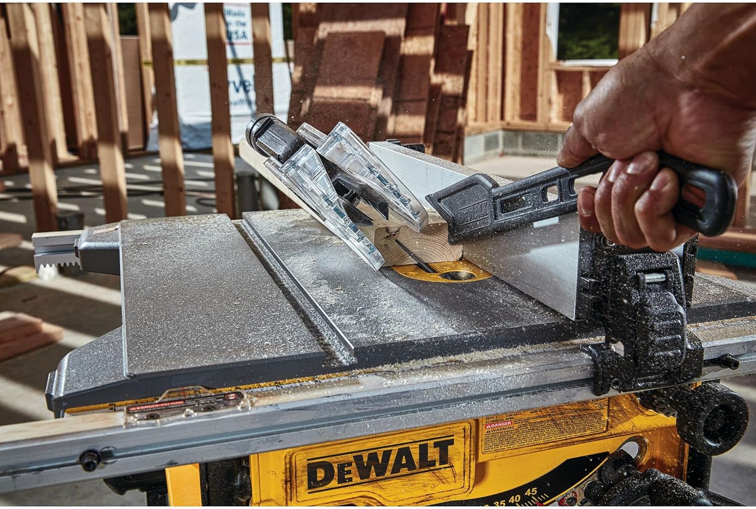 Dewalt Compact Table Saw 210mm DWE7485RS-QS 11 - Power Tool Services
