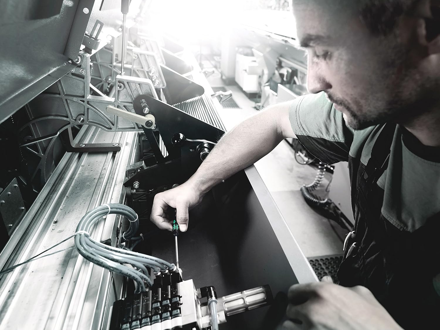 Wera 2035/6 A Screwdriver set and rack for electronic applications, 6 pieces 7 - Power Tool Services