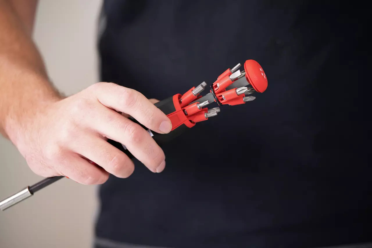 Wiha Screwdriver with LiftUp 25 magnetic bit magazine 38605