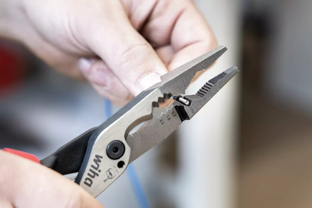 Wiha Multifunctional pliers 8 in 1 Industrial electric 45705 20 - Power Tool Services