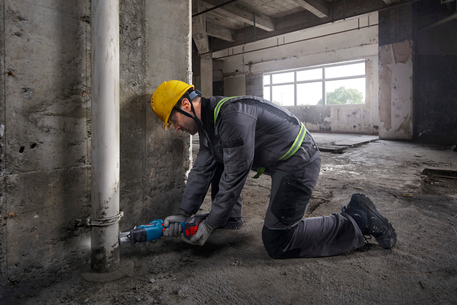 Bosch Professional Cordless Reciprocating Saw GSA 18V-24 06016A5100 15 - Power Tool Services