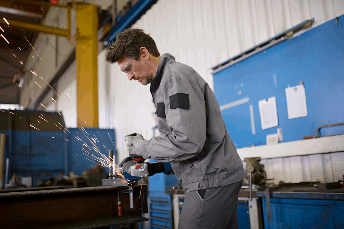 Buy Bosch Professional Angle Grinder GWS 17-125 06017D0200 from Power Tool Services - Image 5 | Best Price