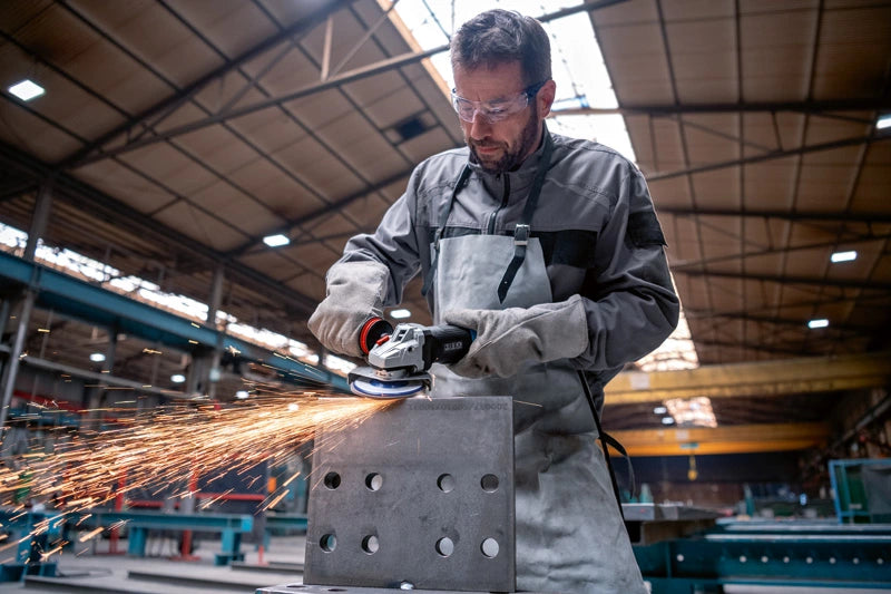 Bosch Professional Angle Grinder GWS 17-125 PS 06017D1300 Power Tool Services