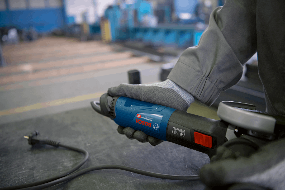 Buy Bosch Professional Angle Grinder GWS 17-125 S 06017D0300 from Power Tool Services - Image 12 | Best Price