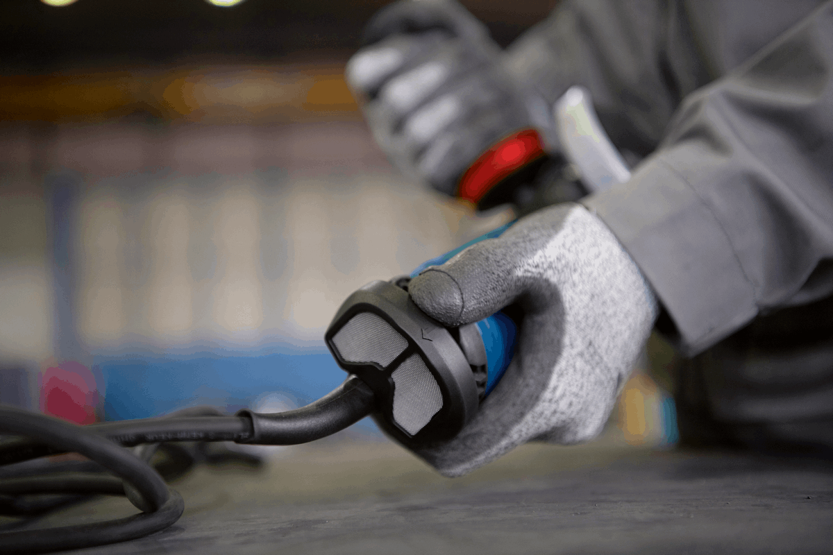 Buy Bosch Professional Angle Grinder GWS 17-125 S 06017D0300 from Power Tool Services - Image 11 | Best Price