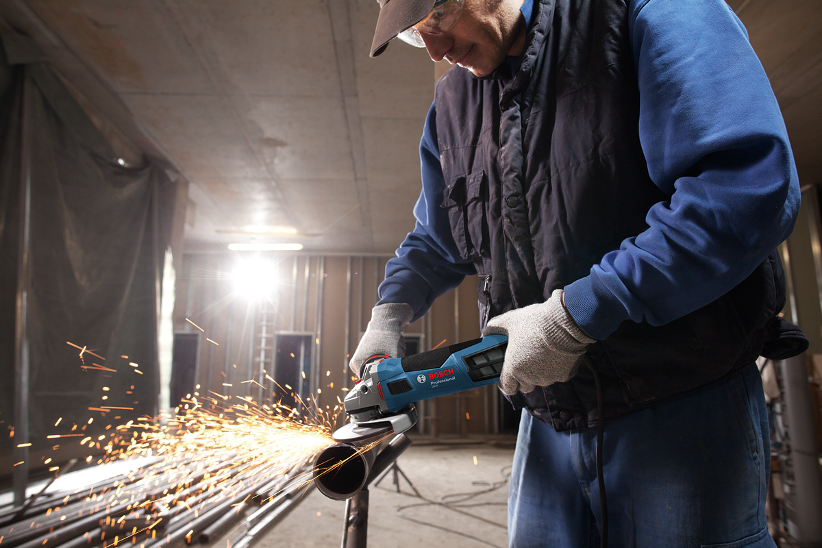 Buy Bosch Professional Angle Grinder GWS 19-150 CI 060179R002 from Power Tool Services - Image 3 | Best Price