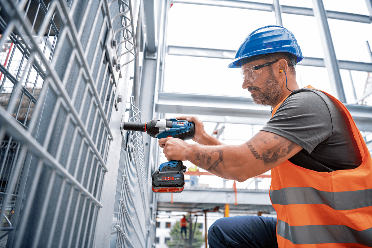 Buy Bosch Professional Cordless Impact Wrench GDS 18V-1050 H 06019J8502 from Power Tool Services - Image 10 | Best Price