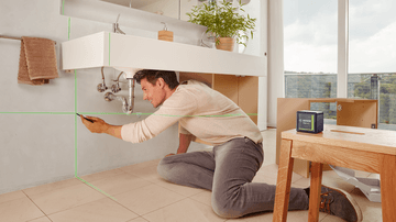 Buy Bosch Quigo Green Cross Line Laser Level 0603663C00 from Power Tool Services - Image 6 | Best Price