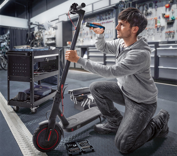 Bosch Professional Cordless Screwdriver Bosch GO Gen3 06019H2200 18 - Power Tool Services