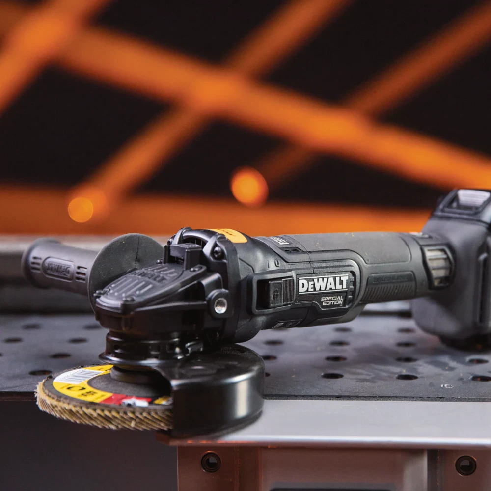 Dewalt McLaren 18V XR Brushless Grinder DCG45MP2T 6 - Power Tool Services