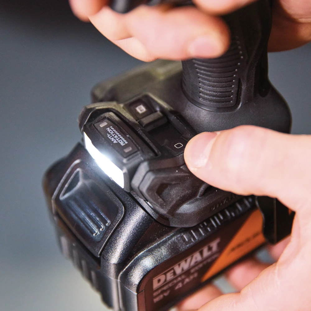 Dewalt McLaren 18V XR Twin Combo Kit DCK2223MP2T 9 - Power Tool Services