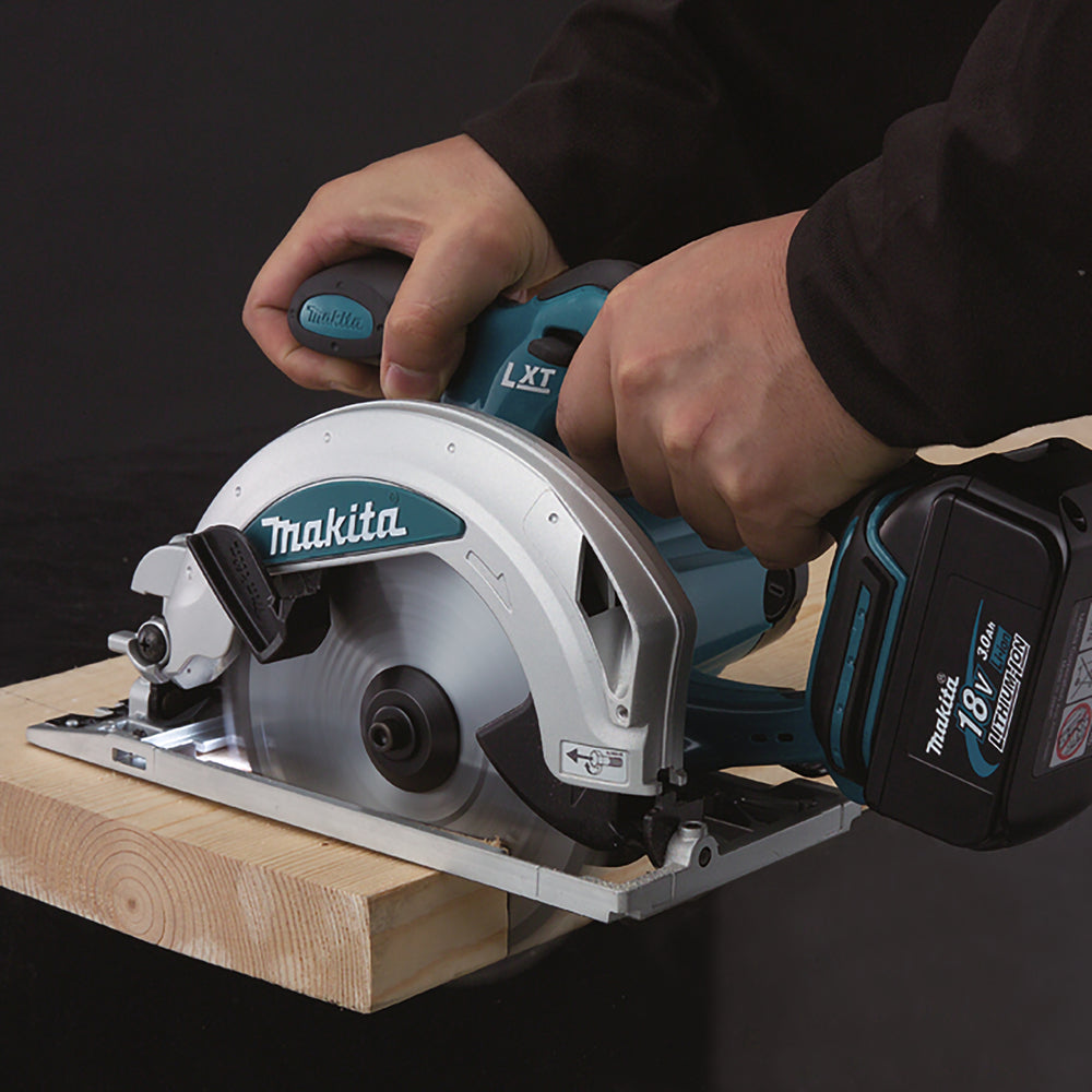 Buy Makita 18V Cordless Circular Saw DSS610ZK 165Mm from Power Tool Services - Image 18 | Best Price