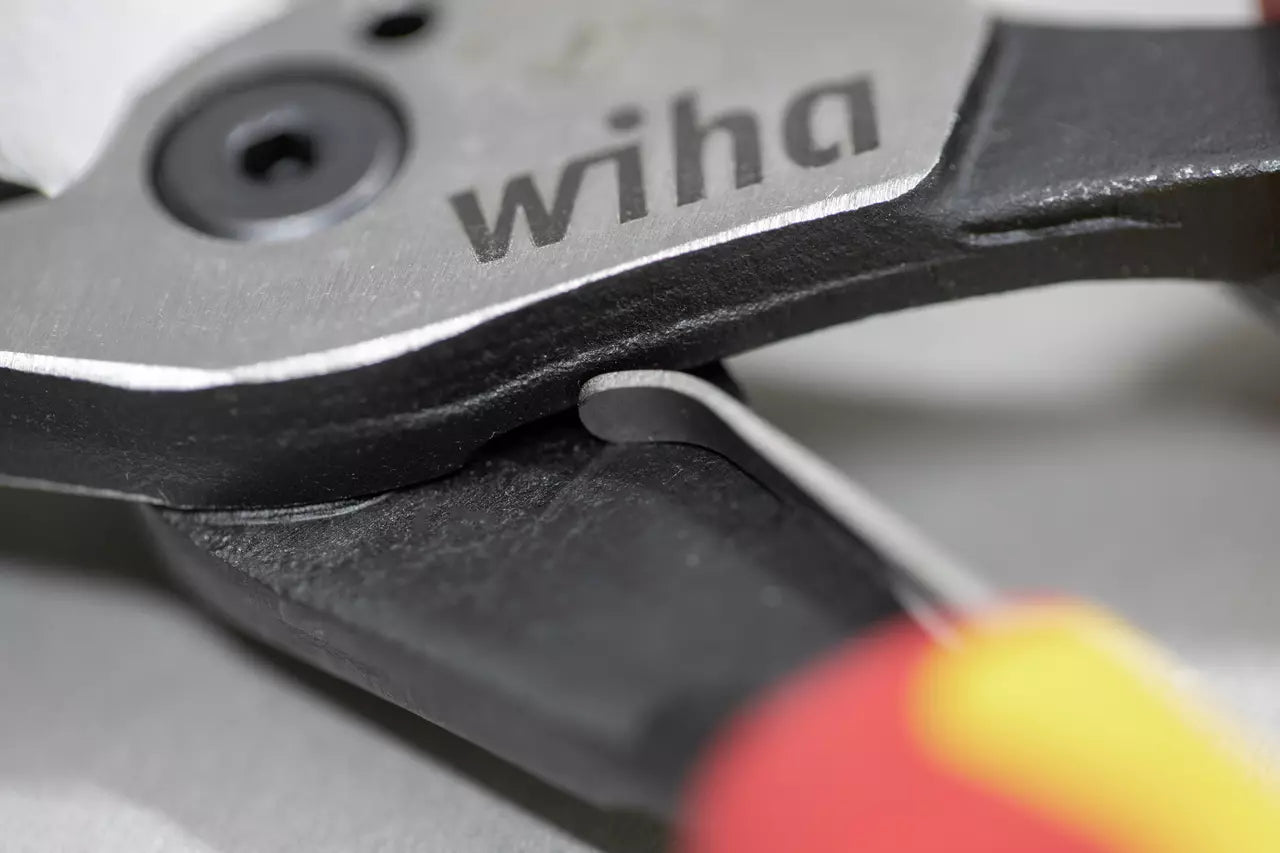 Wiha Multifunctional pliers 8 in 1 Industrial electric 45705 22 - Power Tool Services