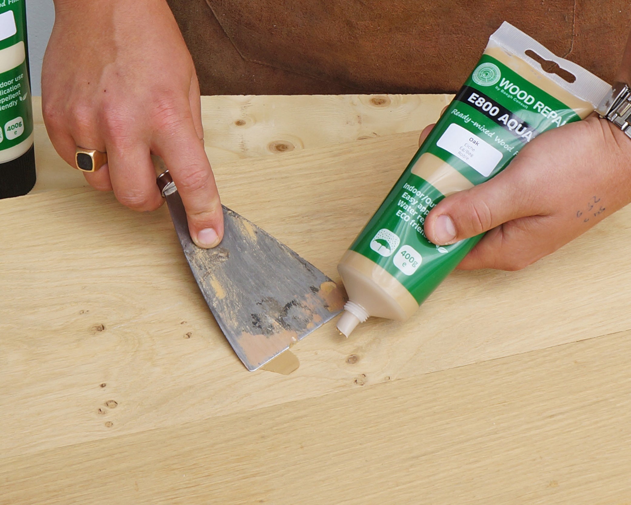 Buy Wood Repair Paste Filler, WM E800 Aqua+, 400g from Power Tool Services - Image 5 | Best Price