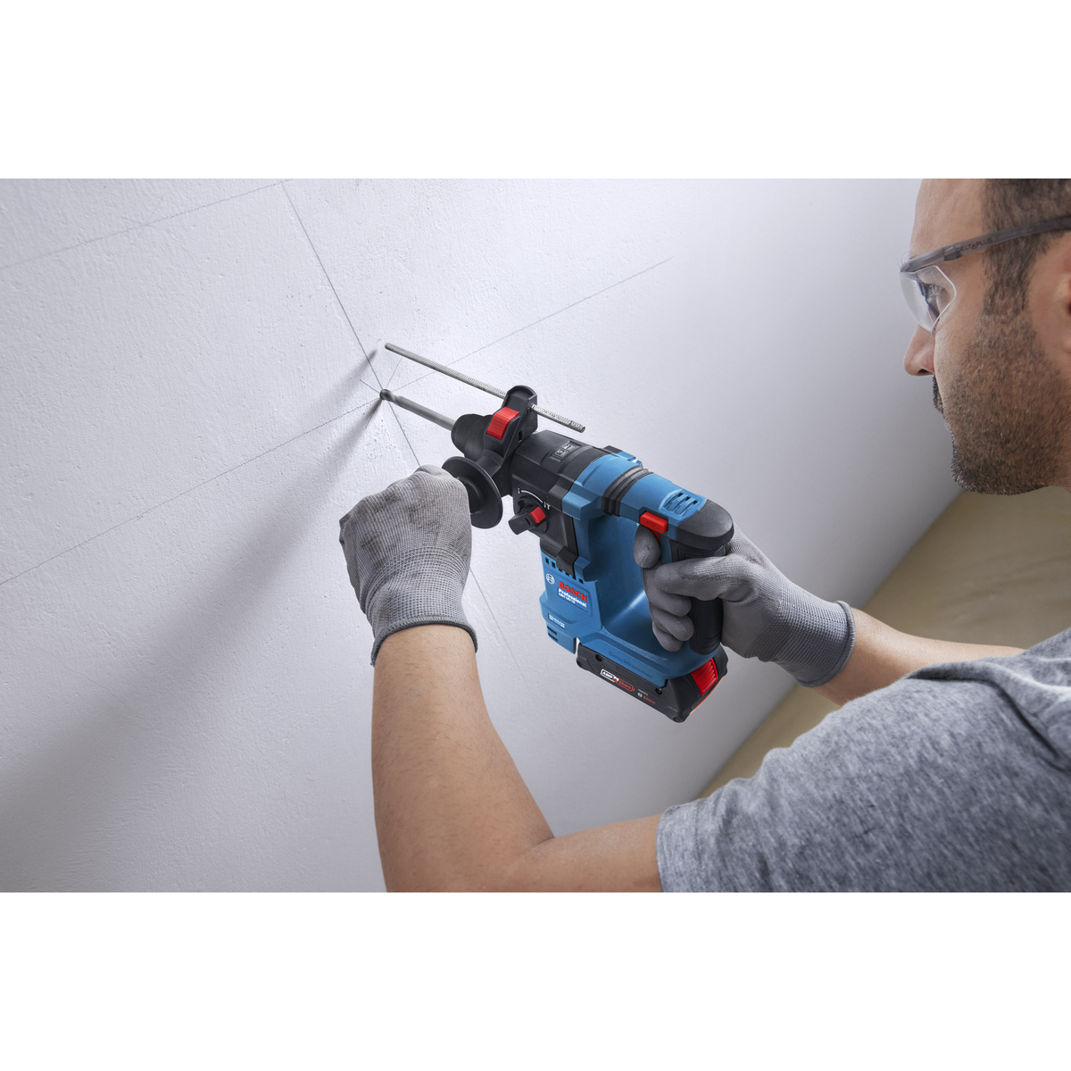 Bosch Professional Cordless Rotary Hammer with SDS plus GBH 18V-18 0611927001 4 - Power Tool Services