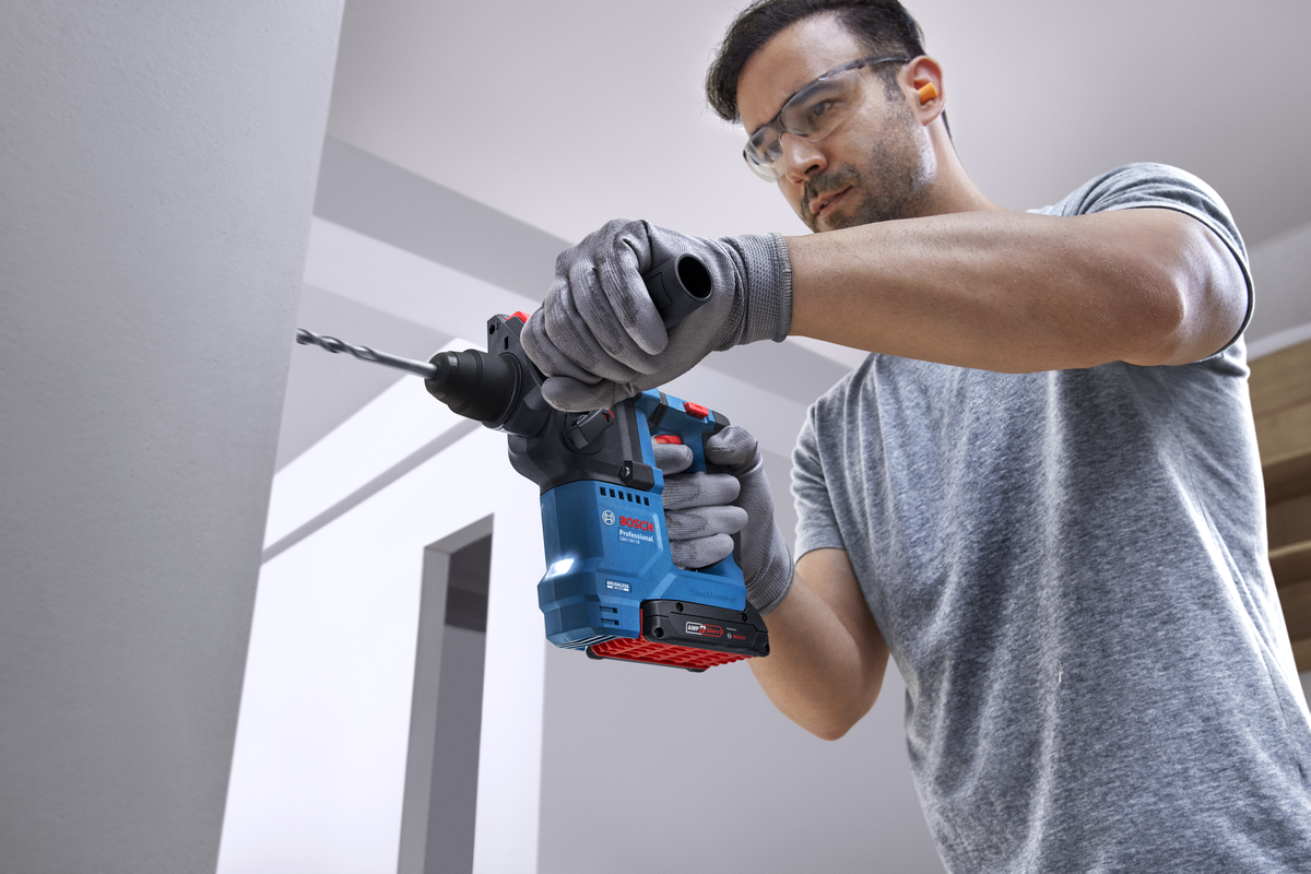Bosch Professional Cordless Rotary Hammer with SDS plus GBH 18V-18 0611927000 5 - Power Tool Services