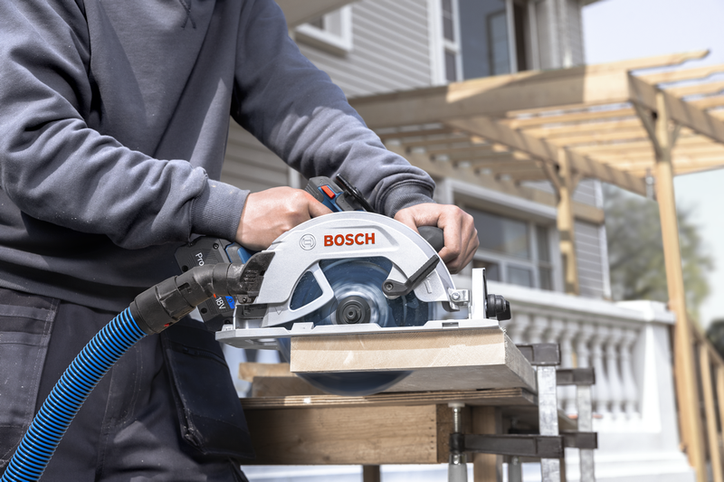 Bosch Professional Cordless Circular Saw GKS 18V-68-2 06016D0000