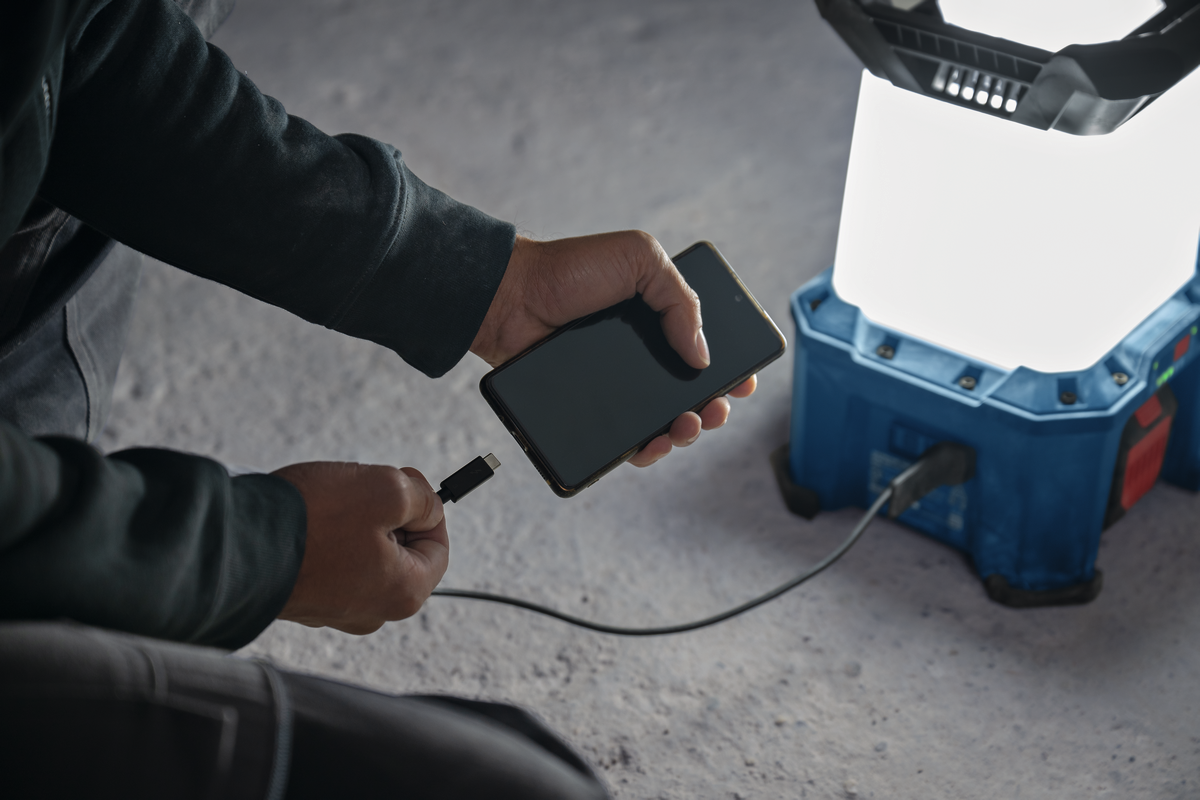 Bosch Professional Cordless Jobsite Light GLA 18VH-7500 06014A5001 3 - Power Tool Services