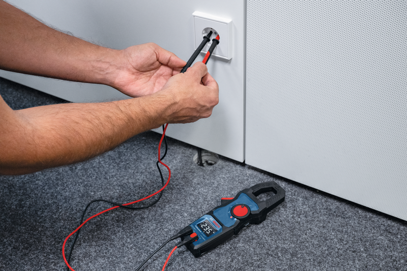 Bosch Professional Clamp meter GMC 600-15 0601077600 5 - Power Tool Services