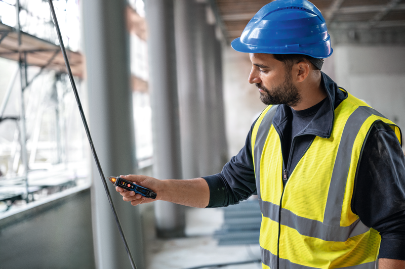 Bosch Professional Non-contact voltage tester GVD 1000-17 0601077000 4 - Power Tool Services