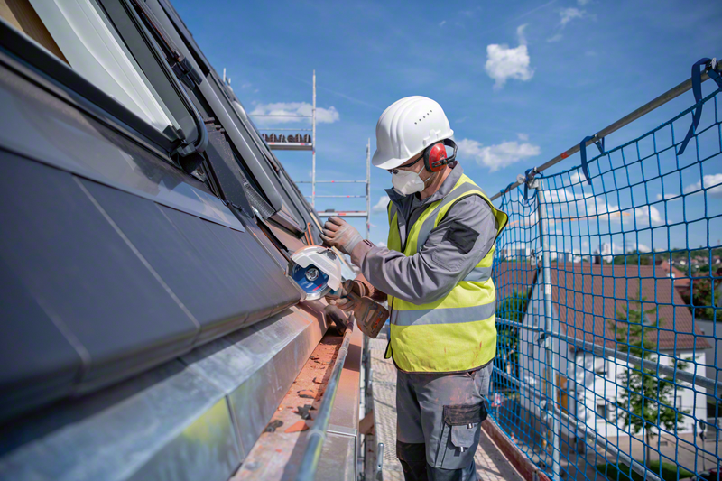 Bosch Professional Cordless Angle Grinder BITURBO 06019H6L01 9 - Power Tool Services