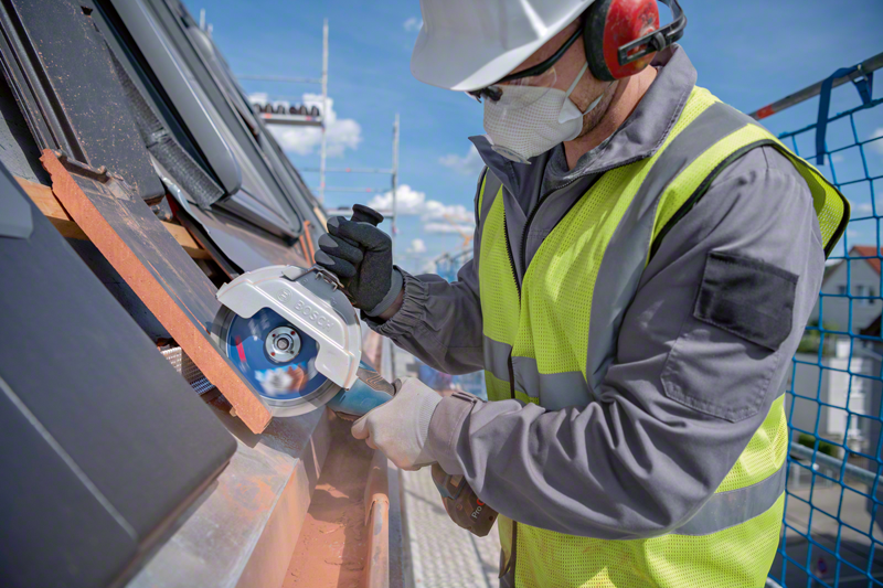 Bosch Professional Cordless Angle Grinder BITURBO 06019H6L01 10 - Power Tool Services