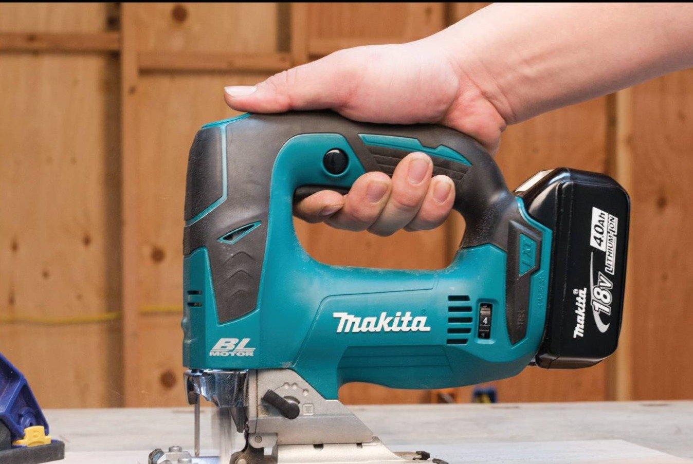 Buy Makita 18V Cordless Brushless JigSaw DJV182ZK Solo from Power Tool Services - Image 7 | Best Price