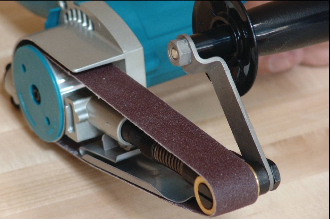 Buy Makita Belt Sander 30Mm 9031 from Power Tool Services - Image 8 | Best Price