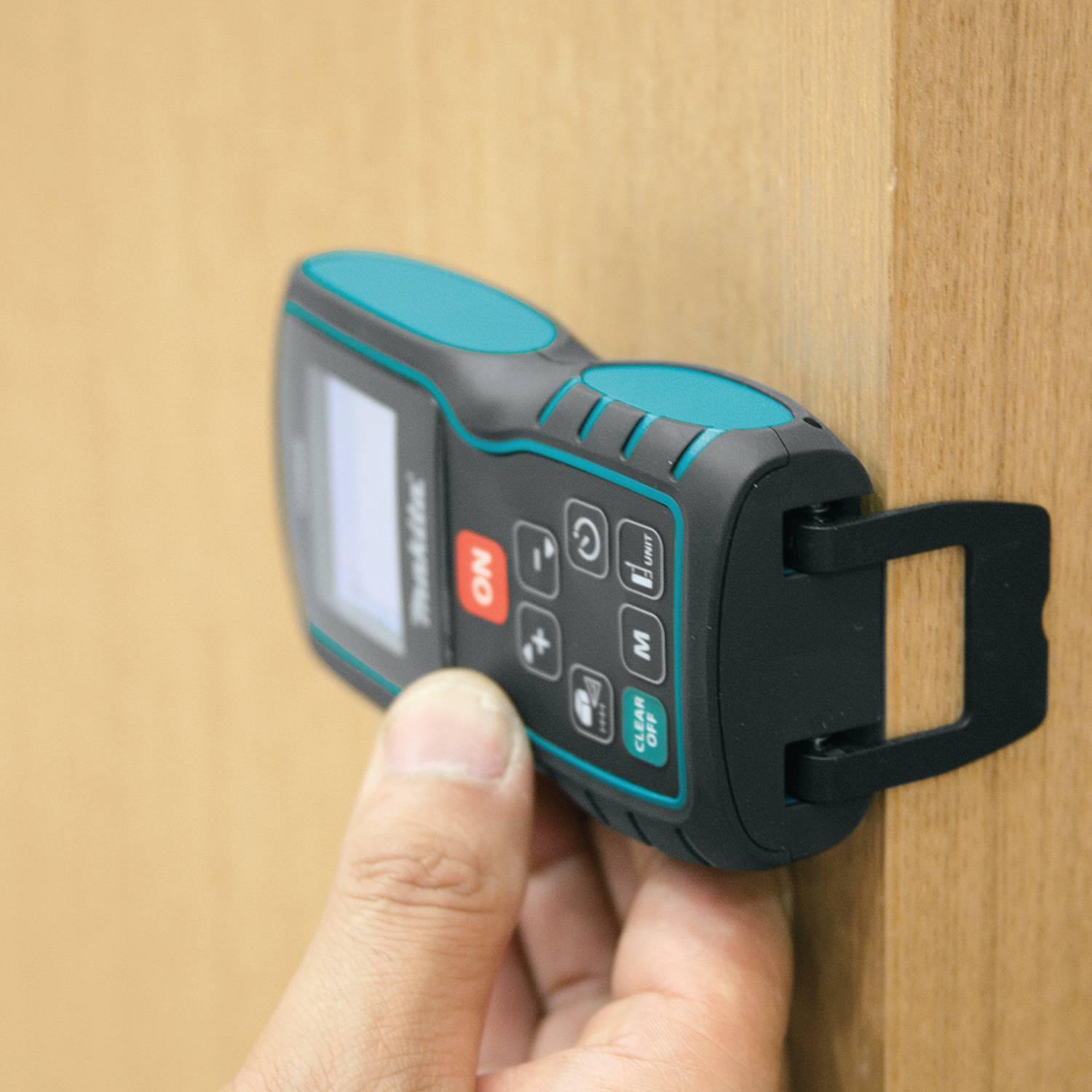 Buy Makita Laser Distance Measure LD080Pi from Power Tool Services - Image 5 | Best Price