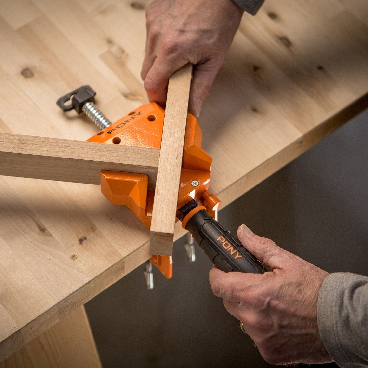 Buy Pony Jorgensen 90 Degree Corner Clamp from Power Tool Services - Image 4 | Best Price