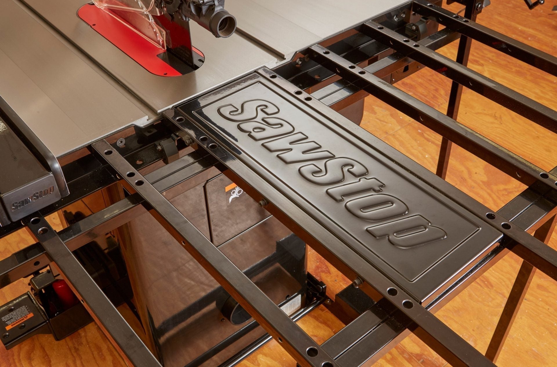 Buy Sawstop Folding Outfeed Table TSA-FOT from Power Tool Services - Image 4 | Best Price