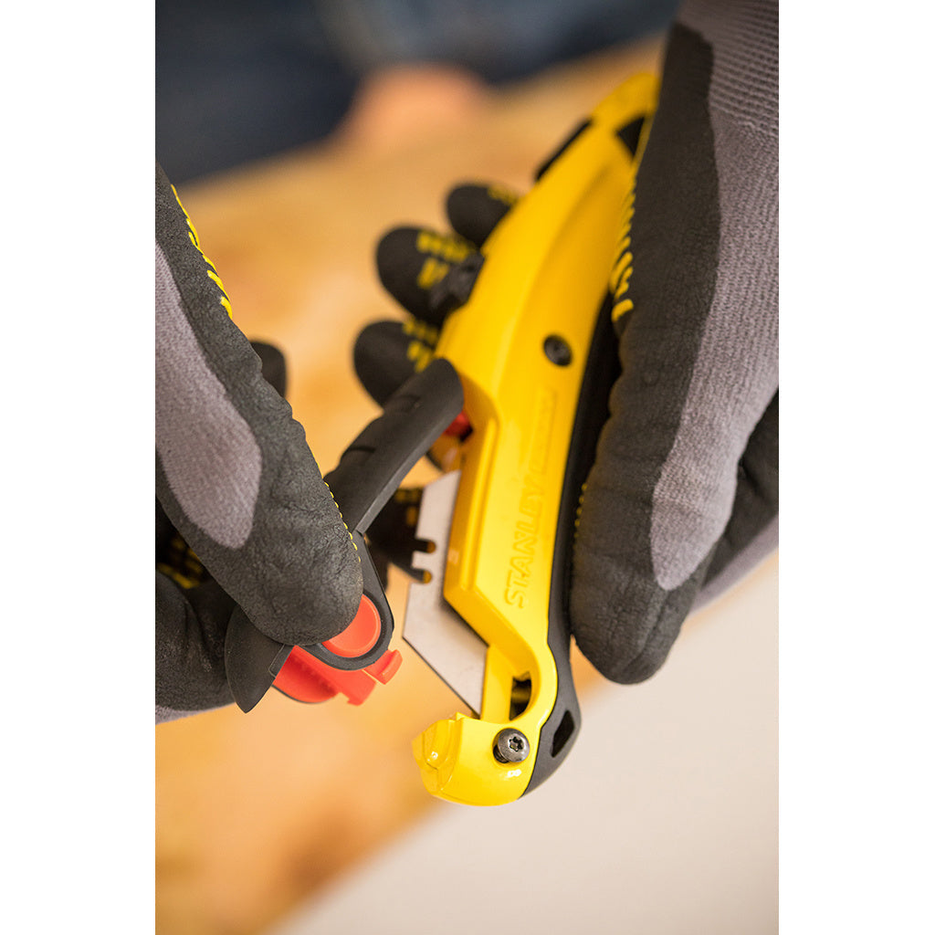Buy Stanley Fatmax Retractable Utility Knife 0-10-778 from Power Tool Services - Image 5 | Best Price