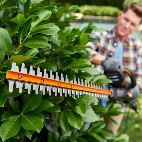 Buy Worx Hedge Trimmer 45cm Cordless 20V | Tool Only from Power Tool Services - Image 9 | Best Price