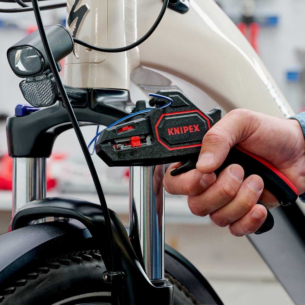 KNIPEX Automatic insulation stripper 12 62 180 5 - Power Tool Services