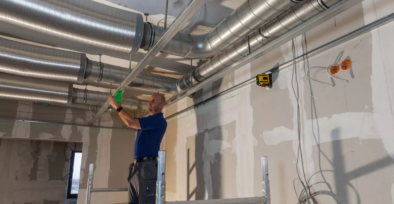 Stabila LAX 300 G Line Laser Green 5 - Power Tool Services