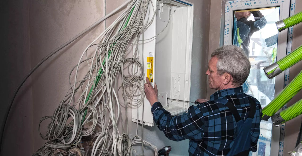 Stabila T70 Handy Spirit Level 25cm 3 - Power Tool Services