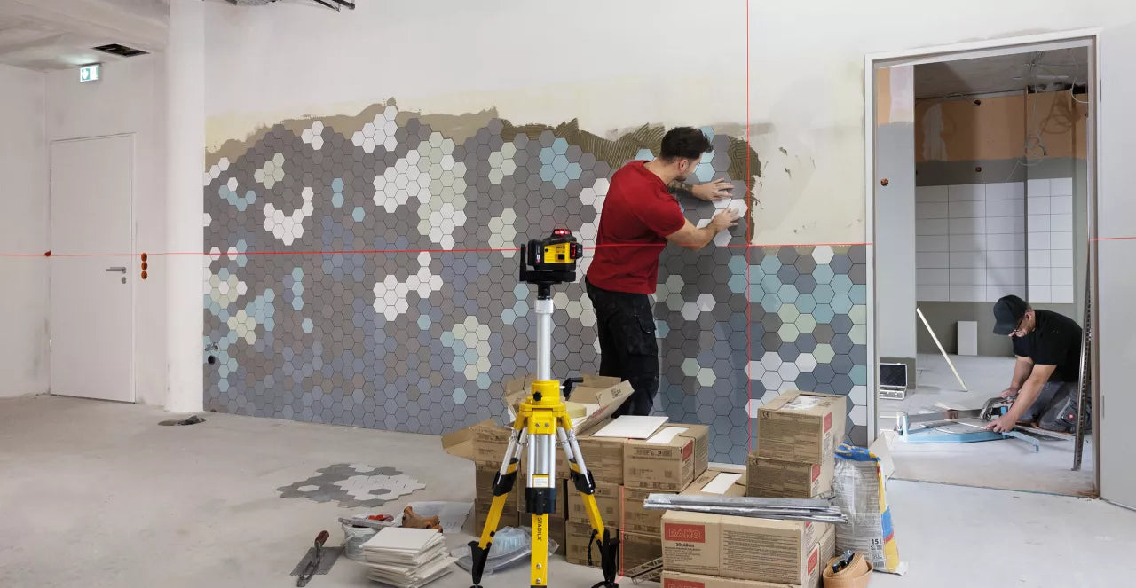 Stabila LAX 600 7Pc Line Laser 8 - Power Tool Services