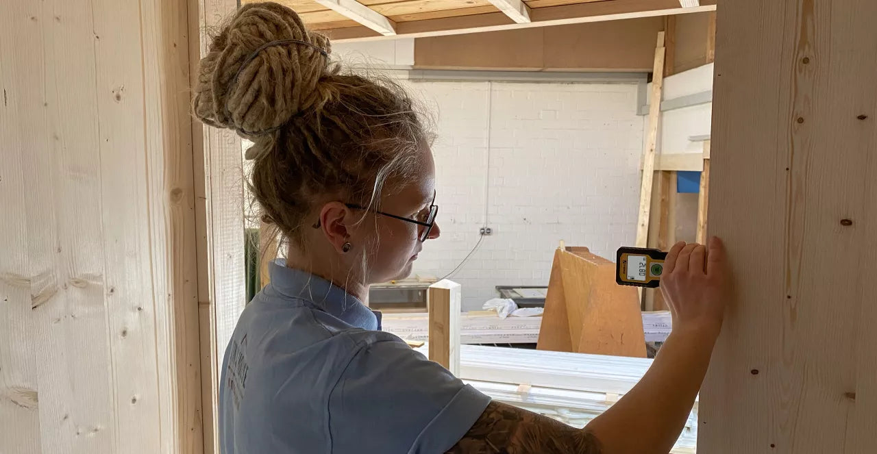 Stabila LD 220 Laser Distancer 7 - Power Tool Services