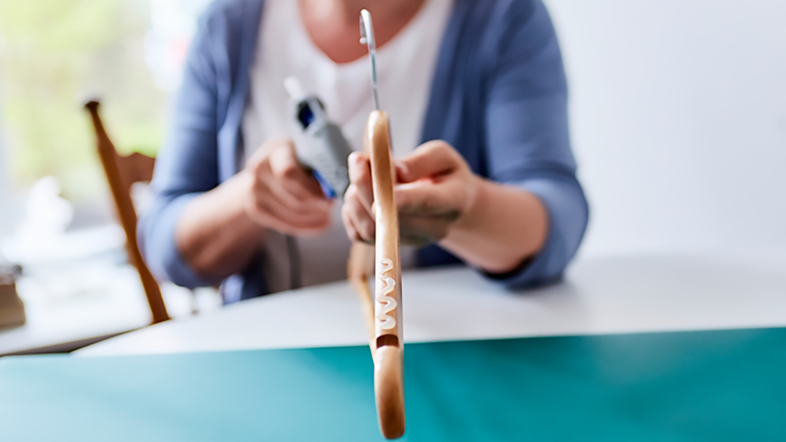 Buy Dremel Glue Gun 910-3 F0130910JA from Power Tool Services - Image 4 | Best Price