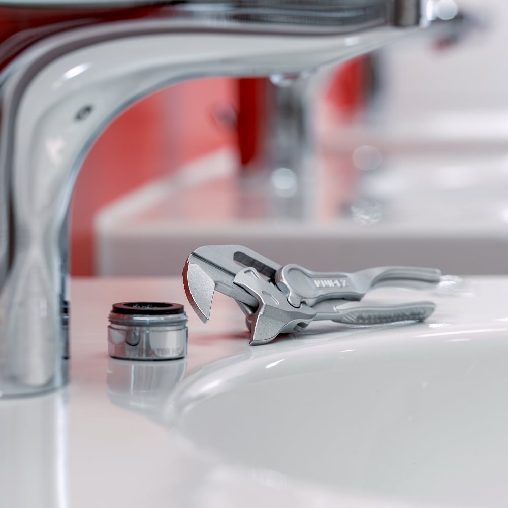 Pliers Wrenches XS Pliers and a wrench in a single tool 86 04 100 7 - Power Tool Services